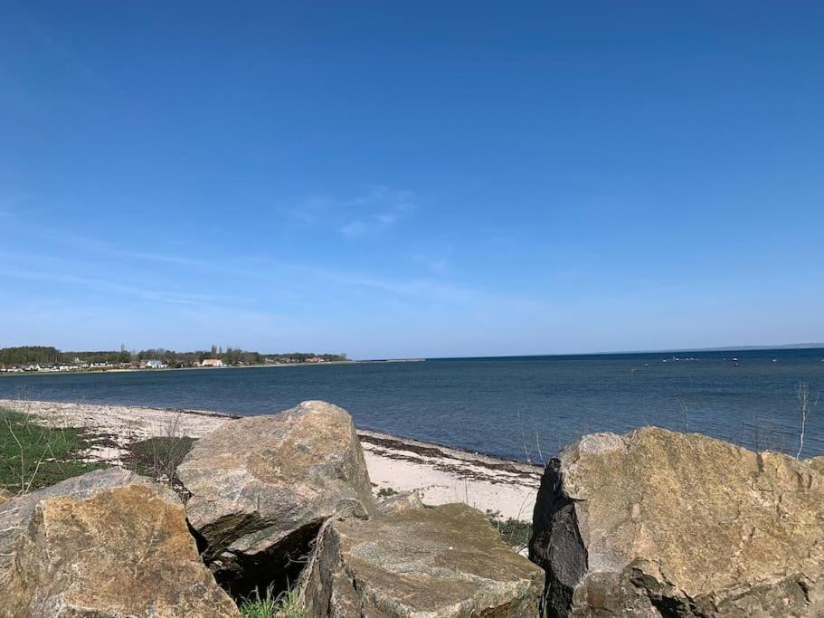 Kullahalvoen Naera Jonstorps Hamn Villa Exteriör bild